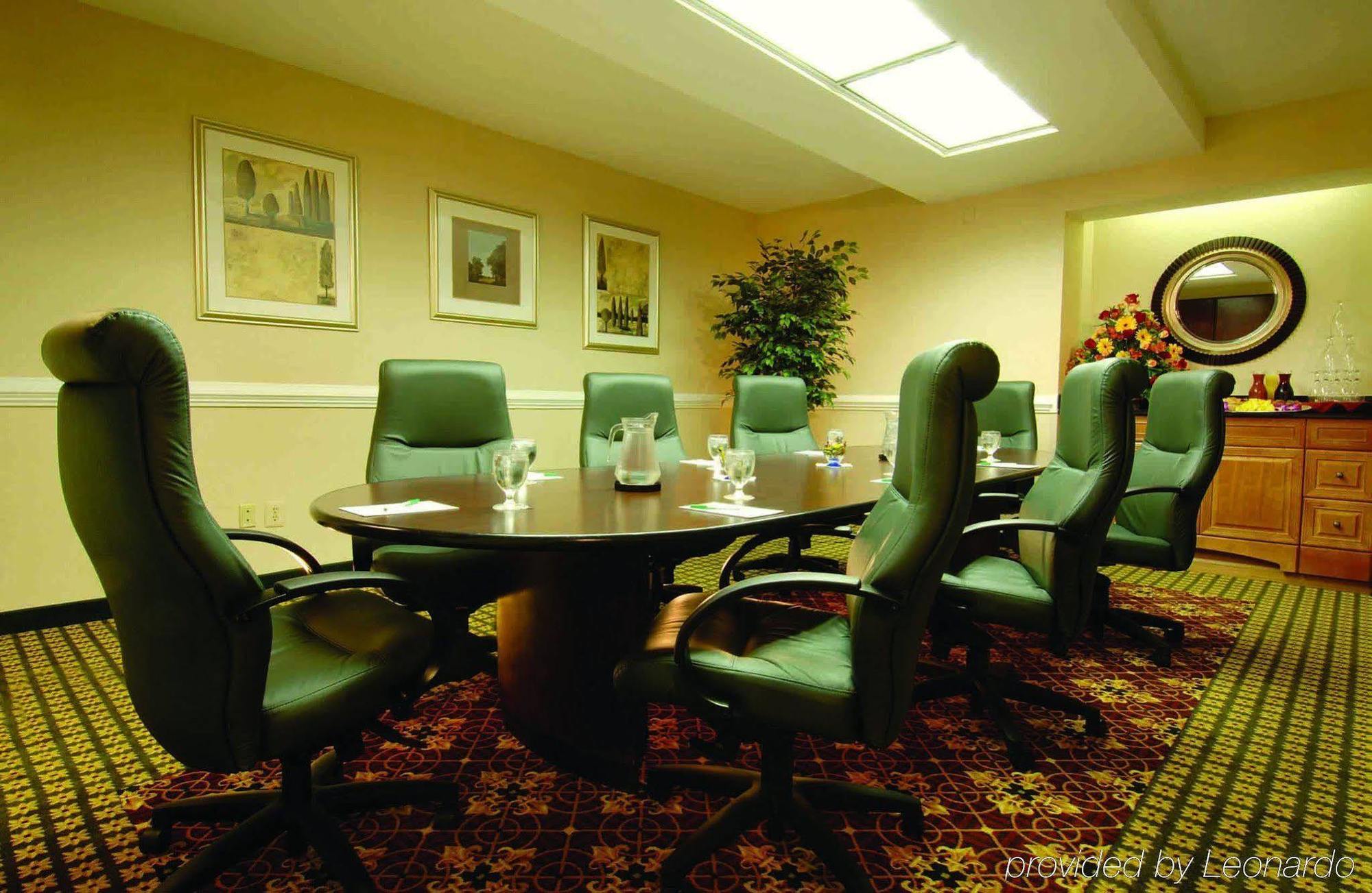 Holiday Inn Washington-Dulles International Airport, An Ihg Hotel Sterling Facilities photo